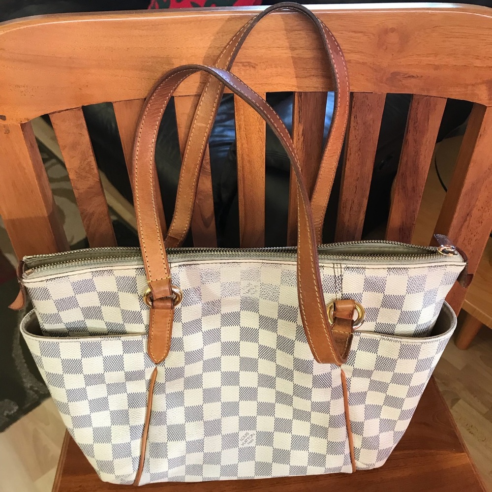 Authentic Louis Vuitton Totally PM